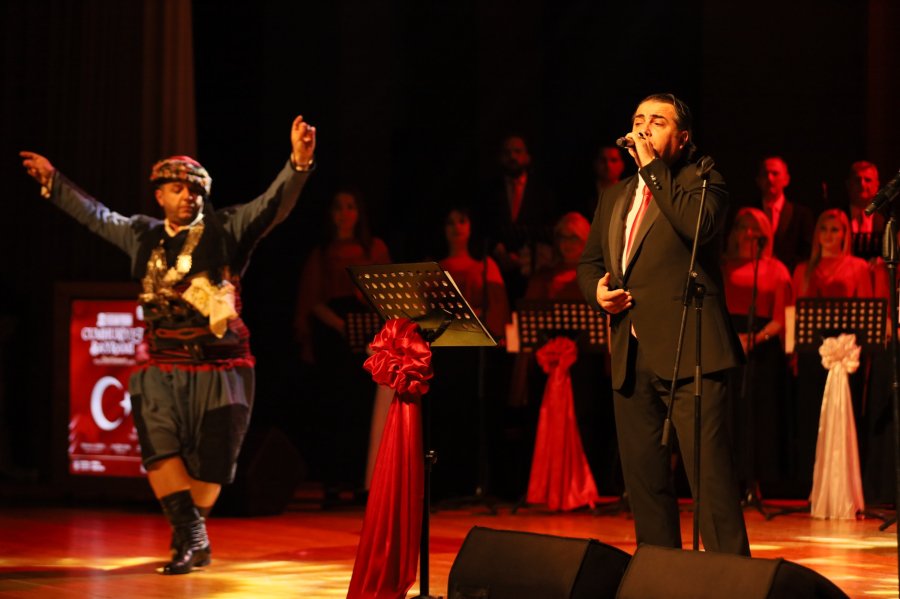 Büyükşehir'de Cumhuriyet coşkusu